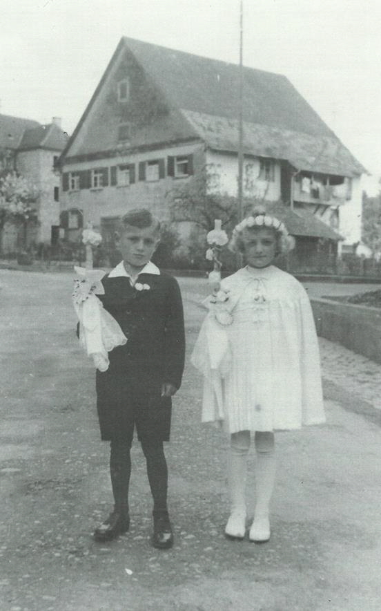 Hermann und Paula Langenstein um 1910  im Wattgraben Haus Kast Rebstein im Hintergrund klein