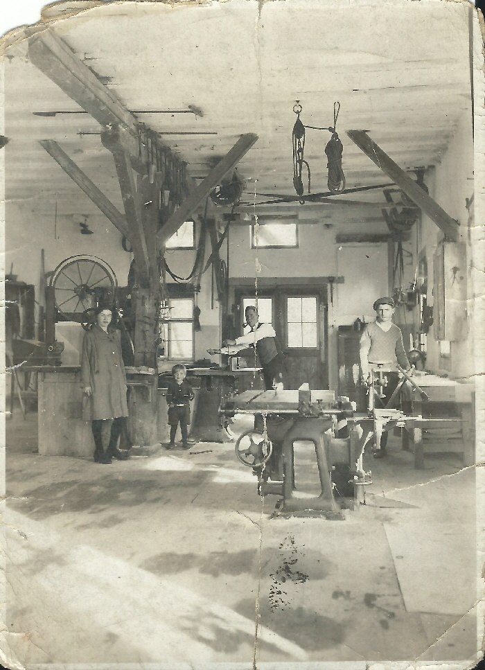 Werkstatt Glatthaar 1928 Vorderseite